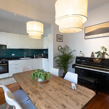 Apartmán Guesthost - Termini Classy With Terrace