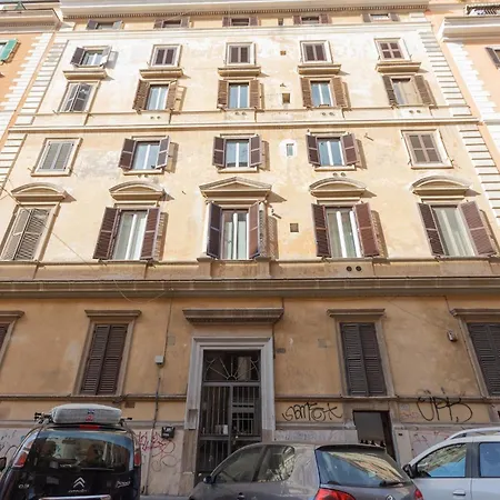 Guesthost - Termini Classy With Terrace Apartment *